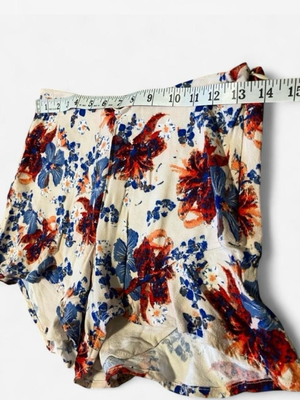 Free People Floral High Waist Flowy Boho Flutter Shorts Women’s Size 2 - Picture 3 of 7